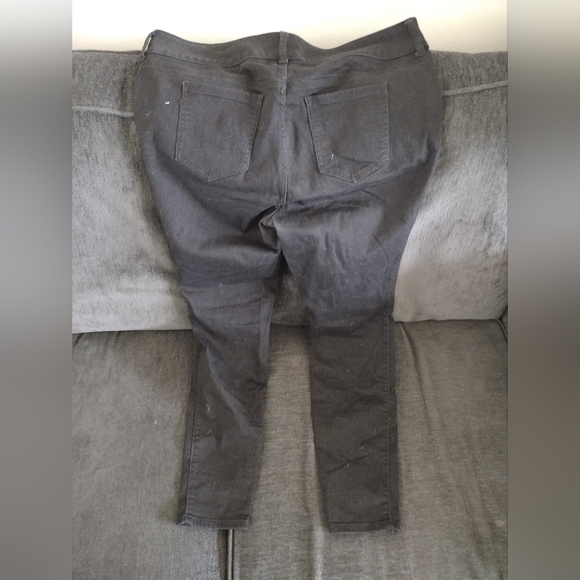 Torrid Black Skinny Pants with Zipper Accents - Picture 3 of 3